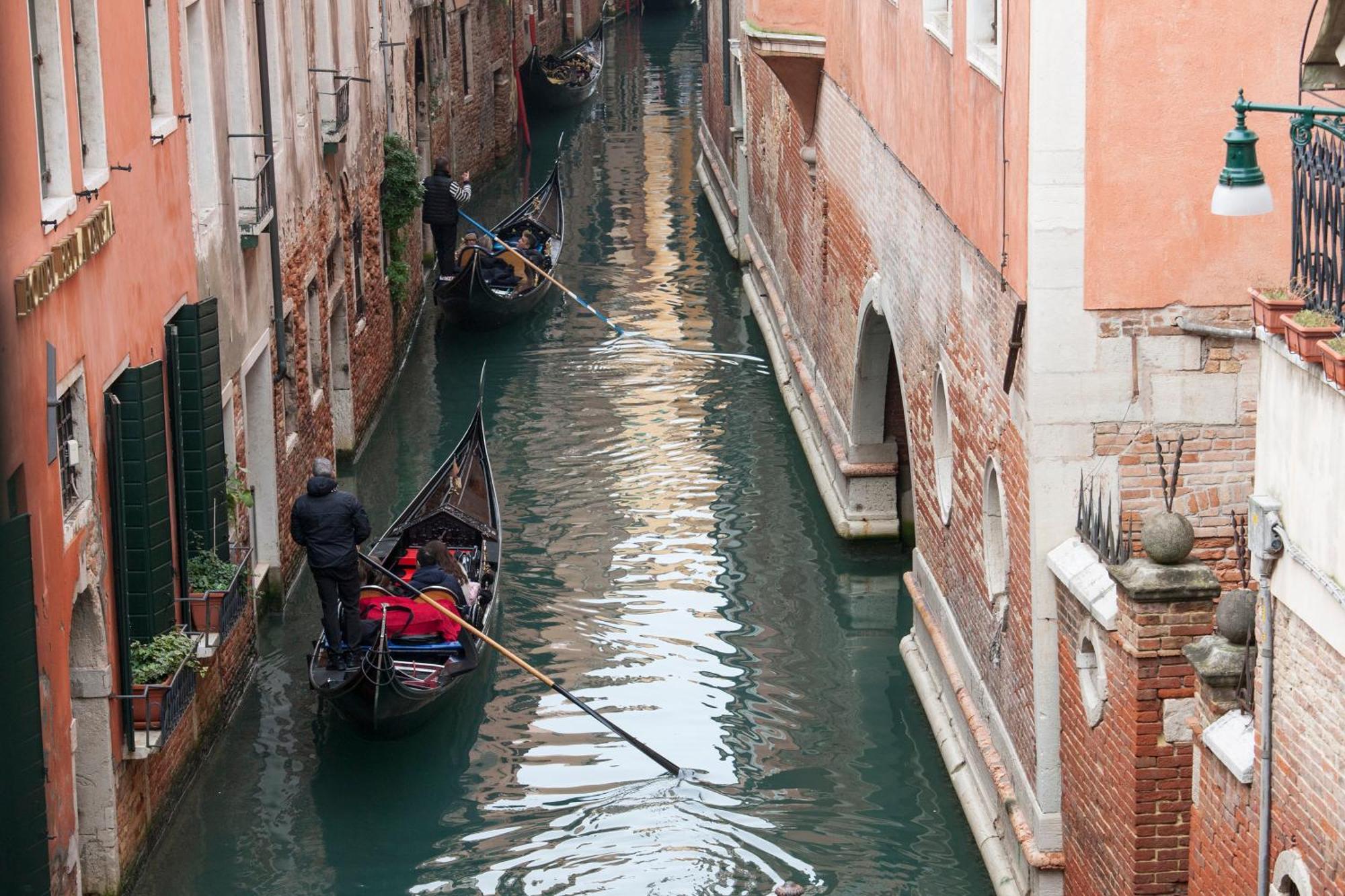 Simon' Secret Venice